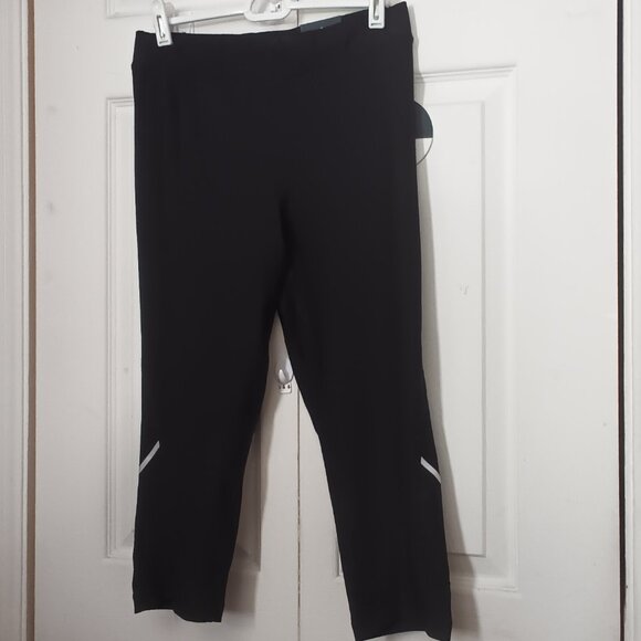 Running Capri's Just Reduced👍 - Picture 1 of 5